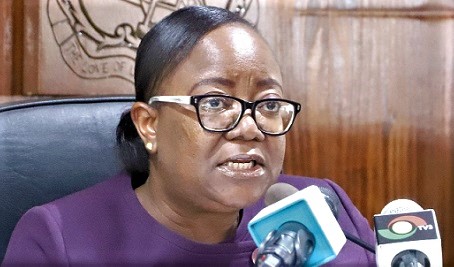 Agnes Teye-Cudjoe, Head of Public Affairs, WAEC, explaining a point to participants in the media briefing. Picture: EDNA SALVO-KOTEY